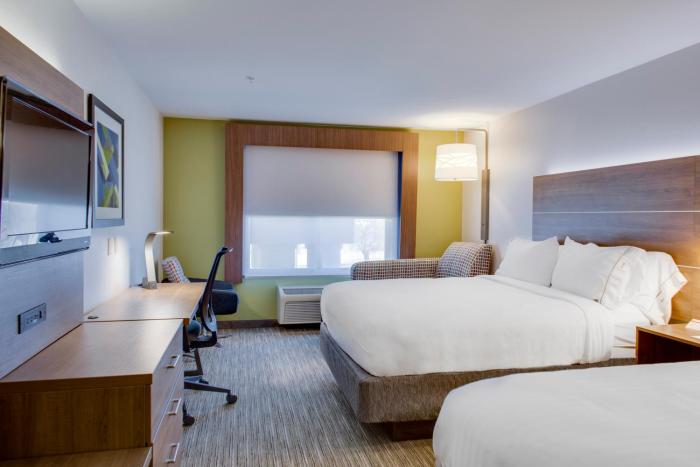 holiday inn express and suites chickasha by ihg