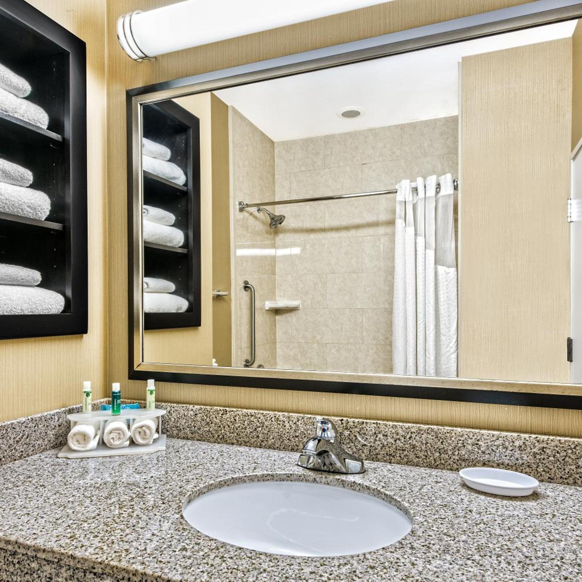 holiday inn express and suites cotulla by ihg