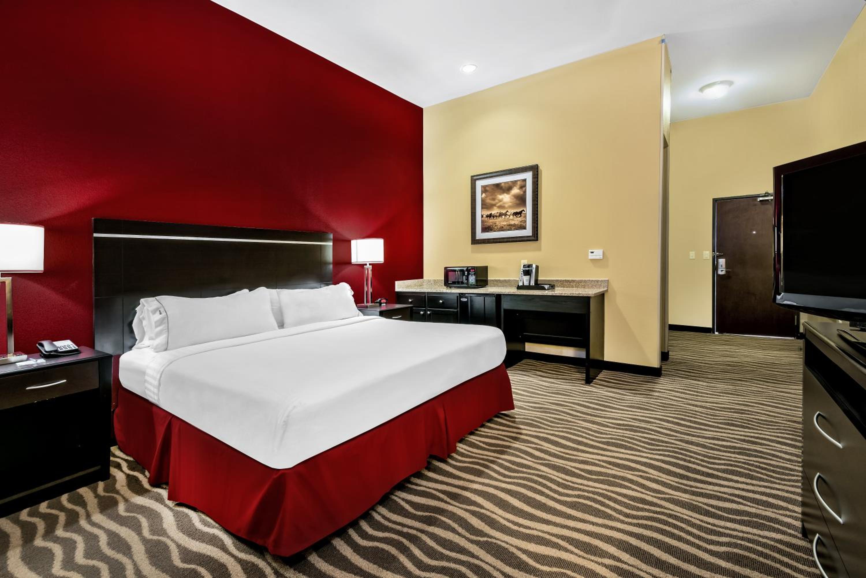 holiday inn express and suites cotulla by ihg