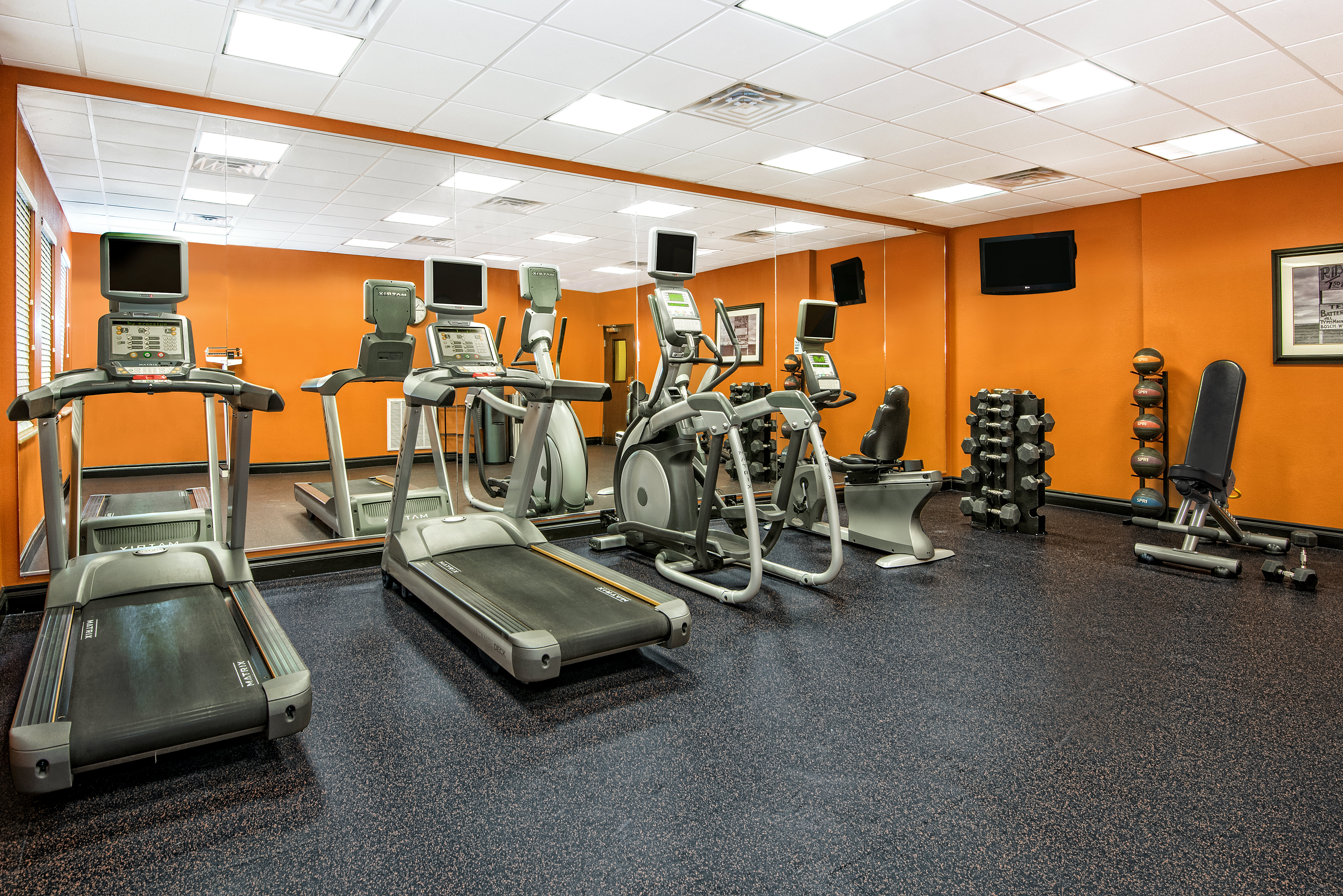 holiday inn express and suites cotulla by ihg