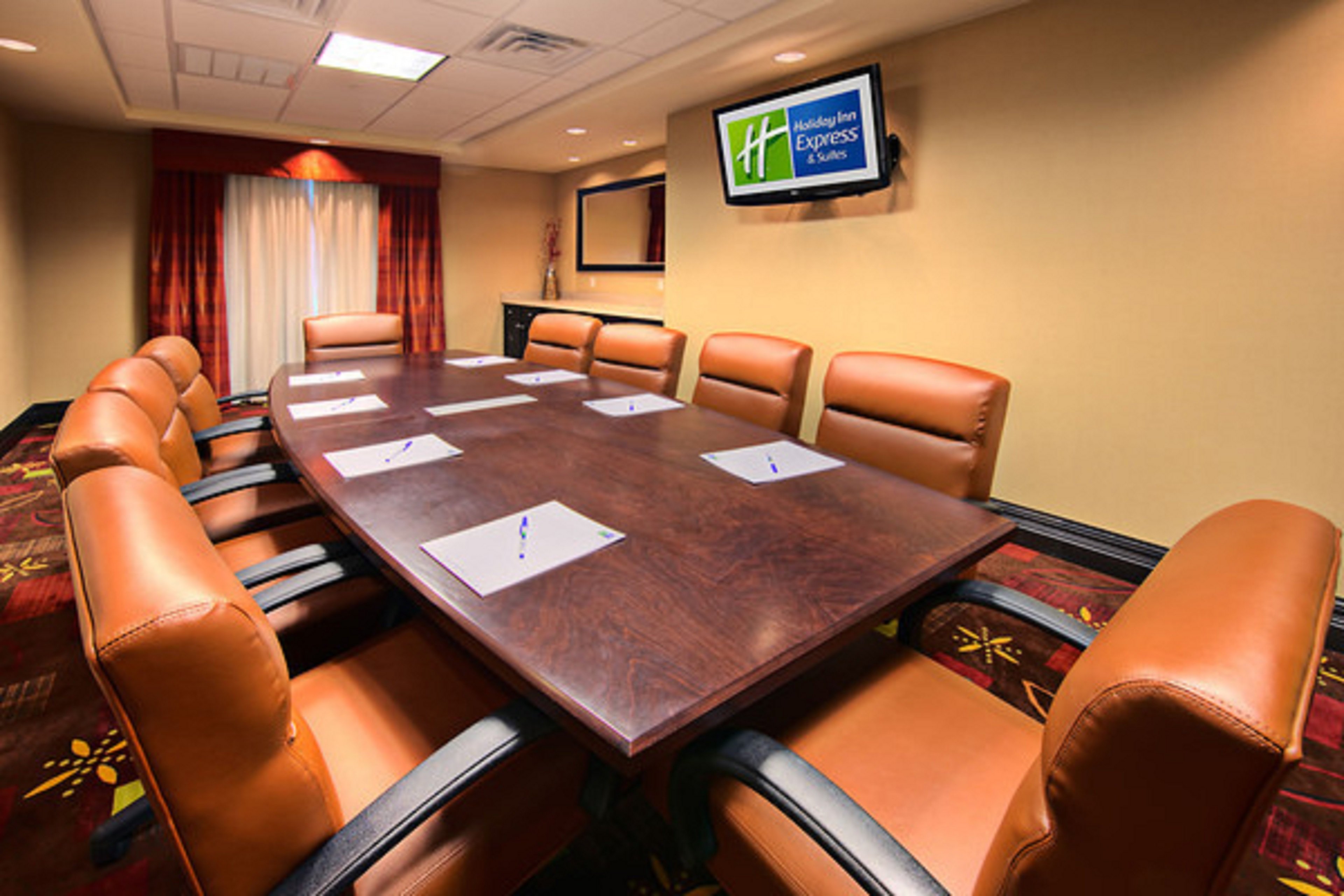 holiday inn express and suites cotulla by ihg