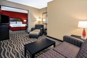 holiday inn express and suites cotulla by ihg