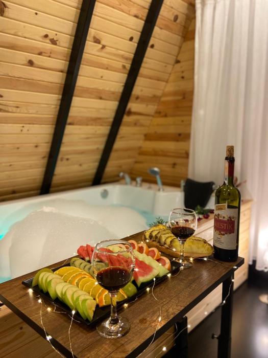 karaoz sapphire bungalows