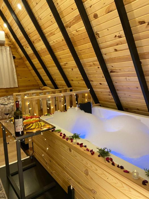 karaoz sapphire bungalows