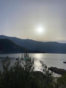 karaoz sapphire bungalows