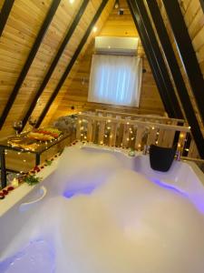 karaoz sapphire bungalows