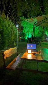 karaoz sapphire bungalows