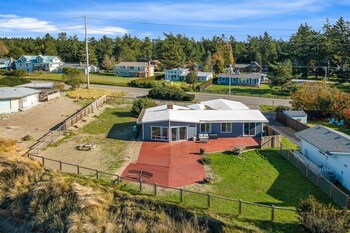 marbella lane seas the bay sanctuary