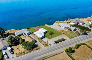 marbella lane seas the bay sanctuary