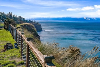 marbella lane seas the bay sanctuary