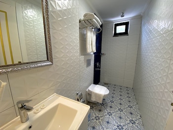 castles light boutique hotel