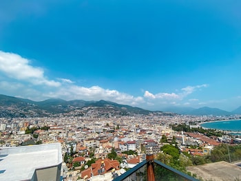 castles light boutique hotel