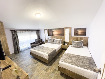 castles light boutique hotel