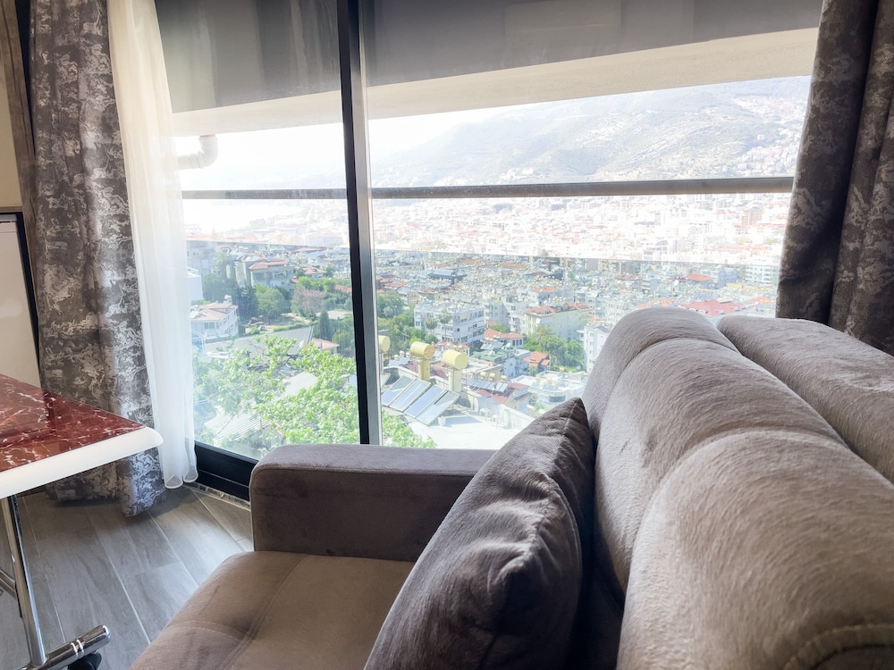 castles light boutique hotel