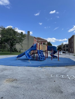 Entire Unit-5Min To M&Tbank Camden Yards,,0 star