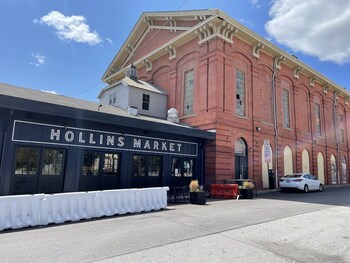 entire unit 5min to mandtbank camden yards