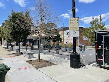 entire unit 5min to mandtbank camden yards