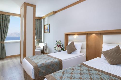 oz hotels antalya resort and spa adult 9