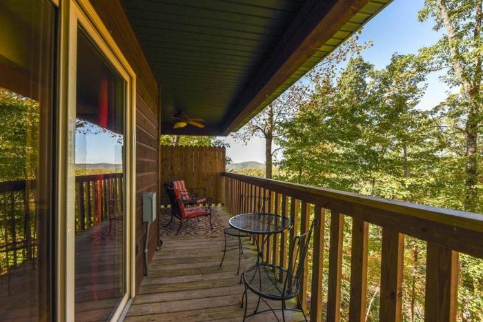 great view pool table hot tub privacy fireplace