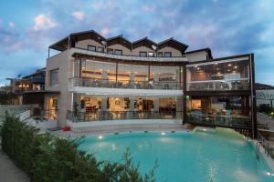 Cosmopolitan Hotel,Katerini>>Central Macedonia,4 star