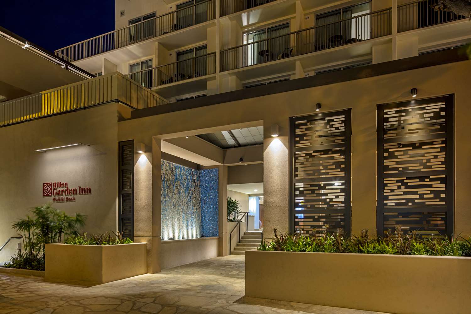 hilton garden inn waikiki beach