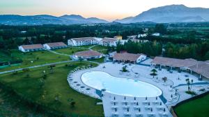 hotel sarena beach