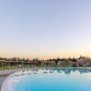 hotel sarena beach
