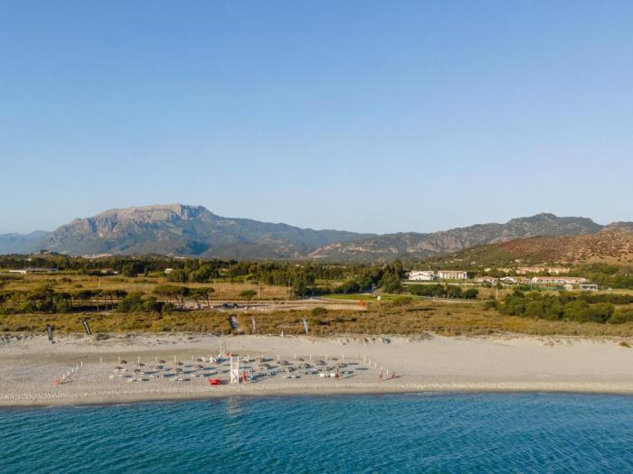 hotel sarena beach