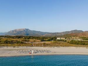 hotel sarena beach