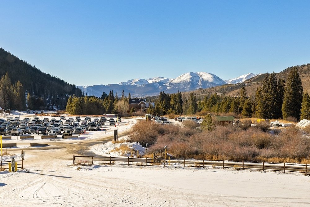 2754 slopeside condo by redawning