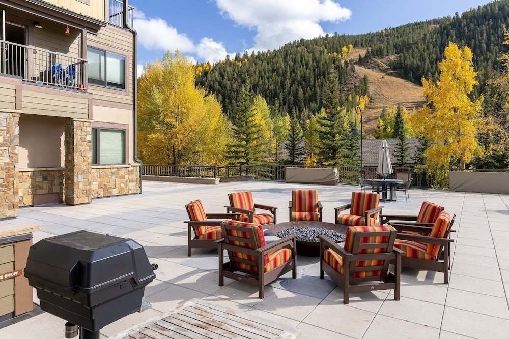 2754 slopeside condo by redawning