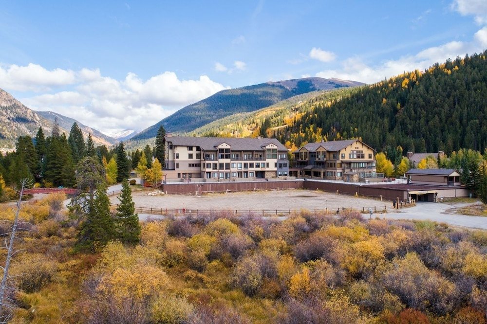 2754 slopeside condo by redawning