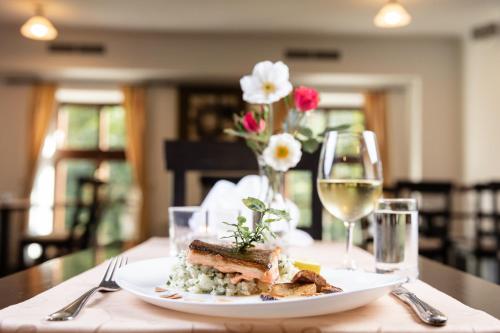 naturhotel schloss kassegg