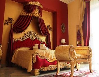 la dolce vita adults only