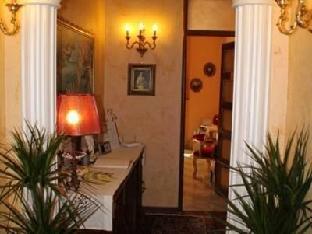 la dolce vita adults only