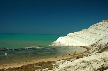 la dolce vita adults only