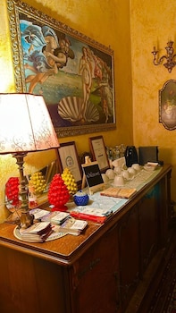 la dolce vita adults only