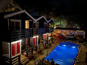 casa obrigado beach cottages goa