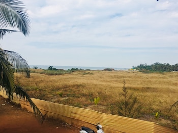 casa obrigado beach cottages goa