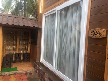 casa obrigado beach cottages goa