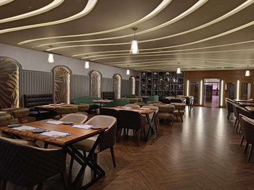 the kings park grand