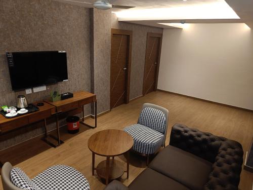 the kings park grand