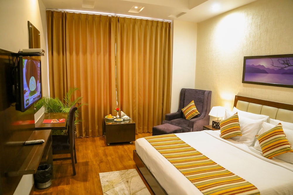 four leaf hotels amritsar