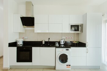 accra luxury apartments at pine court