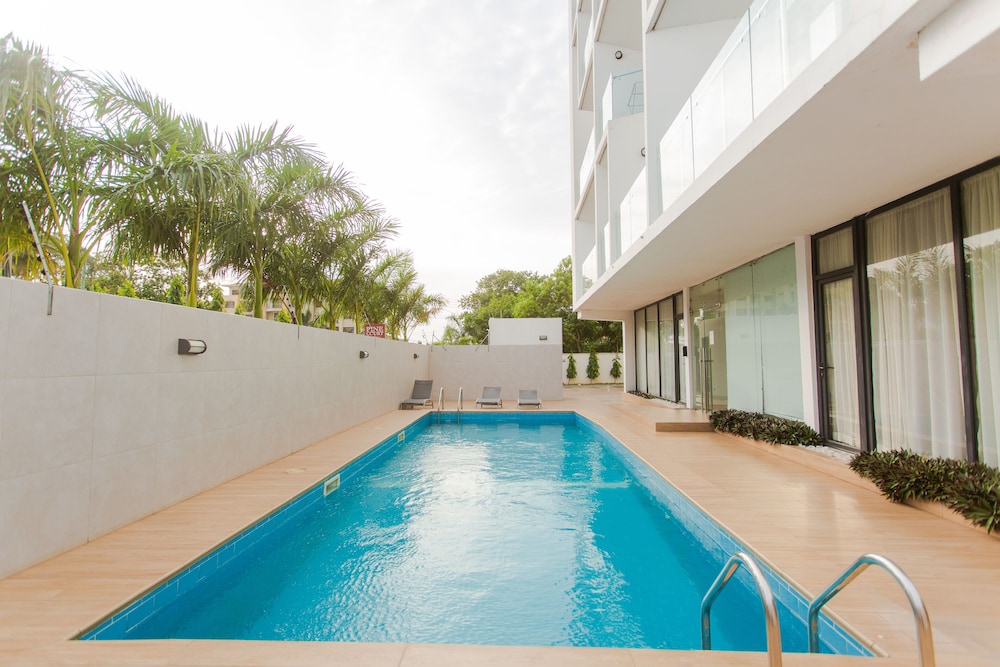 accra luxury apartments at pine court
