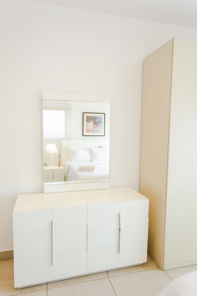 accra luxury apartments at pine court