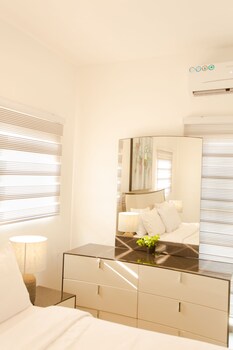 accra luxury apartments at pine court