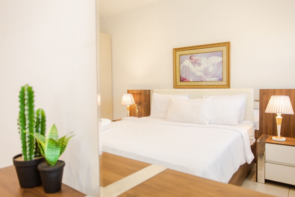 accra luxury apartments at pine court