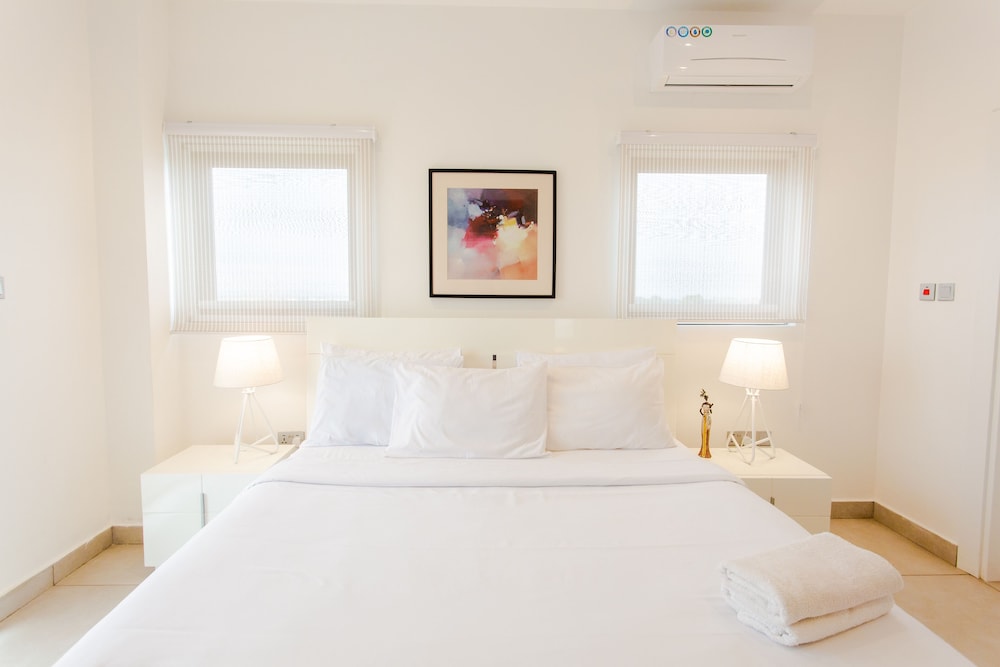 accra luxury apartments at pine court