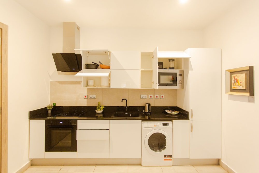accra luxury apartments at pine court